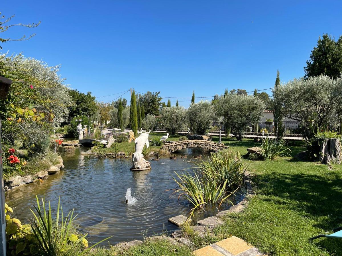 Studio Les Petits Lutins Entraigues-sur-la-Sorgue Εξωτερικό φωτογραφία