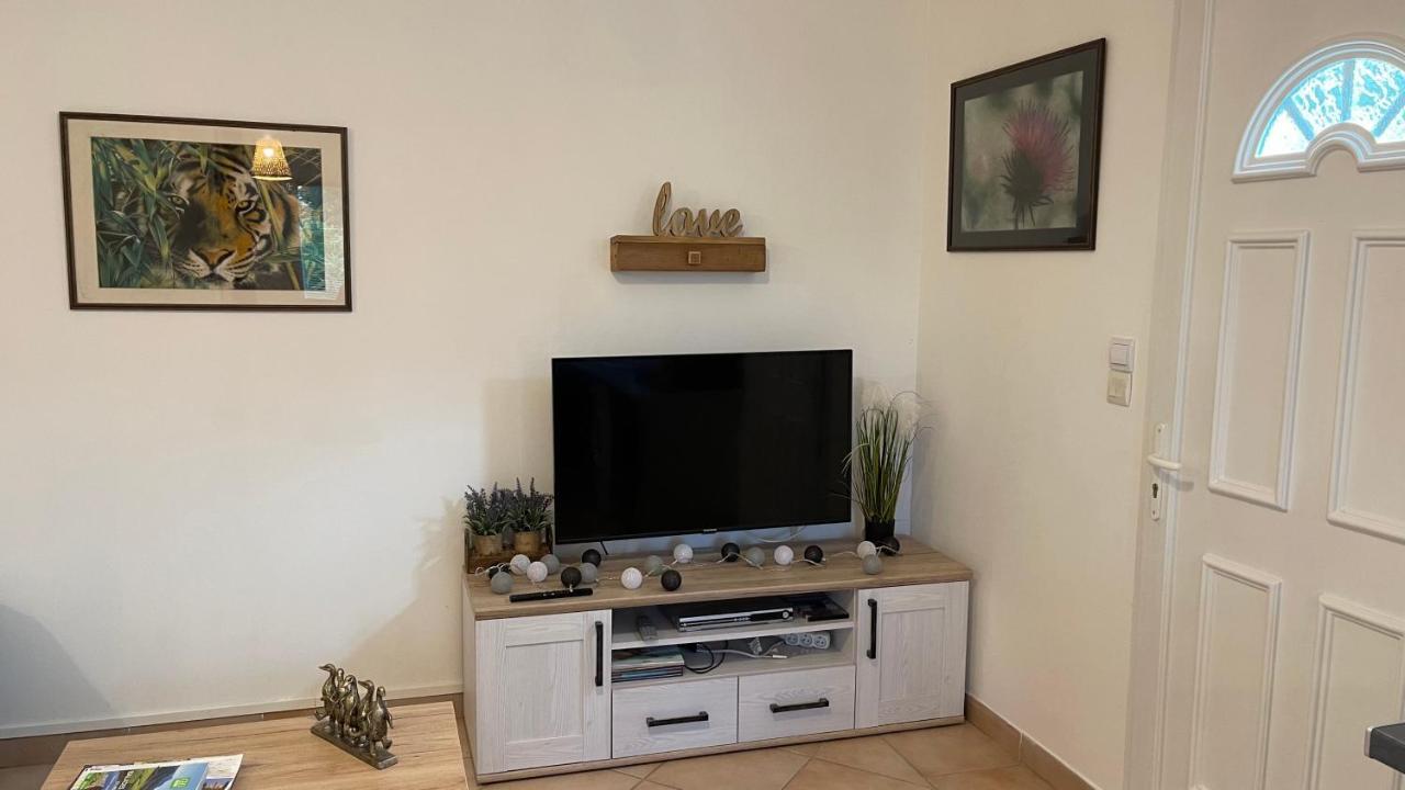Studio Les Petits Lutins Entraigues-sur-la-Sorgue Εξωτερικό φωτογραφία